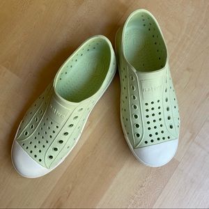Kids Native Shoes Soft Green. J1